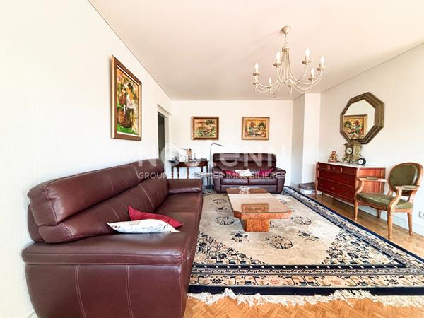 Écully Centre - T5 (116 m²) avec garage et parking