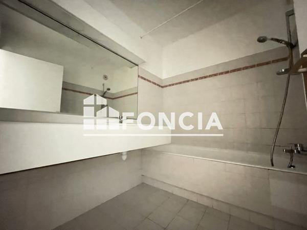 Location Appartement 2 pièces 48 m² - 181 VOIE JULIA ENTREE 9 Mougins 06250