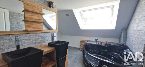 Maison à vendre 5 pièces 149,84 m² Liffré