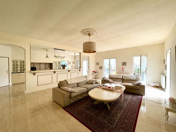 EXCEPTIONNEL sur Alfortville Demeure d'architecte au coeur de ville, DPE A, prestations haut de gamme