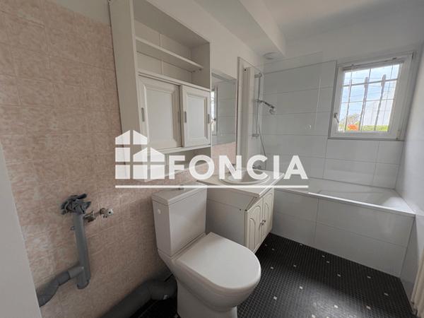 Location Maison 5 pièces 102 m² - 4 RUE CHATEAUBRIAND Plougastel 29470