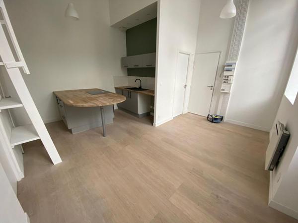 A LOUER : T2 à TOURCOING • Rue du Général Leclerc - MAIRIE DE TOURCOING • 690 € CC • Réf. 638-002