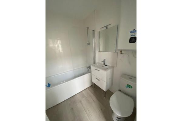 A LOUER : T2 à TOURCOING • Rue du Général Leclerc - MAIRIE DE TOURCOING • 690 € CC • Réf. 638-002