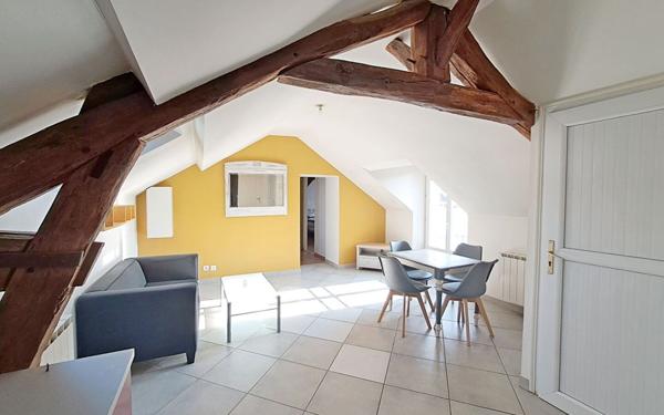 Appartement à louer    3 pièces • 38,79 m2 Fontainebleau