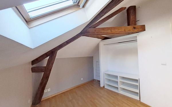 Appartement à louer    3 pièces • 38,79 m2 Fontainebleau