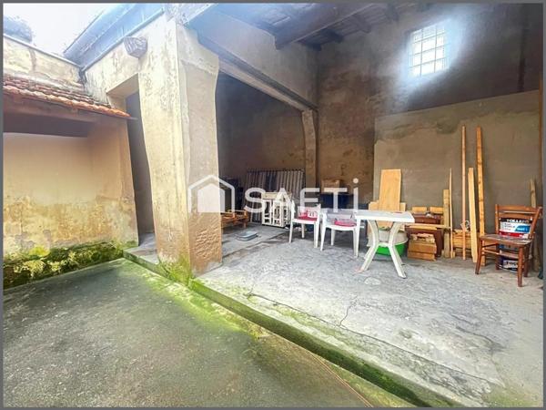 Immeuble 155 m2 dans le centre de ST André de Cubzac