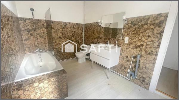 Immeuble 155 m2 dans le centre de ST André de Cubzac