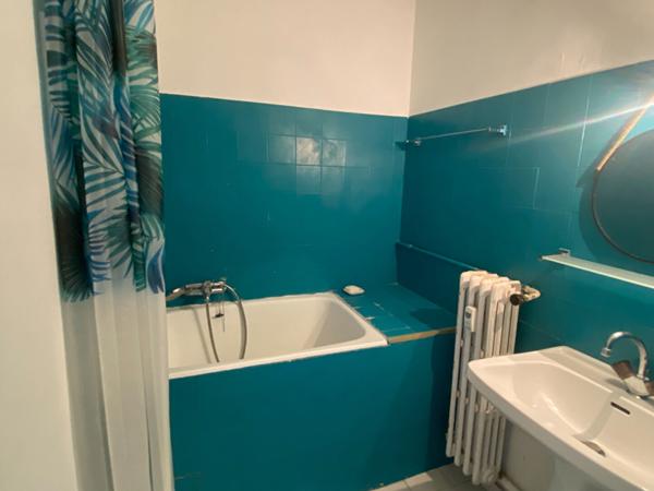 DEUX PIECES REZ DE JARDIN