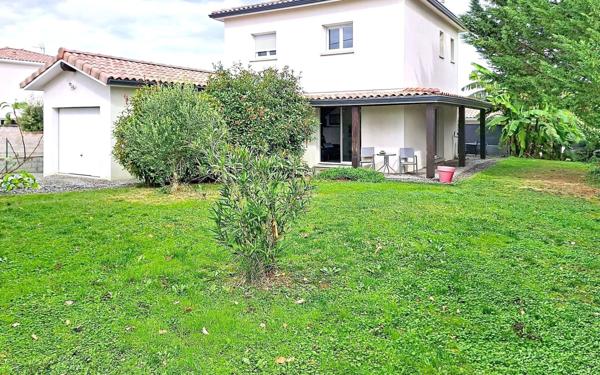 Maison à vendre    4 pièces • 106,77 m2 Rouffiac-Tolosan