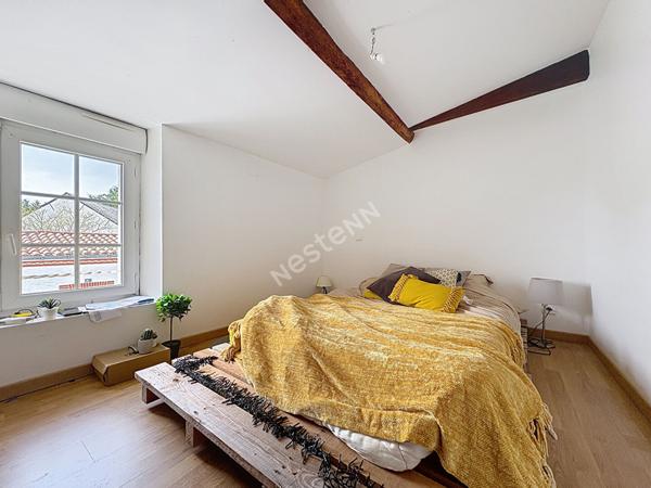 Maison A VENDRE, bourg de Saint Sauveur de Landemont, 2 chambres, locataire en place