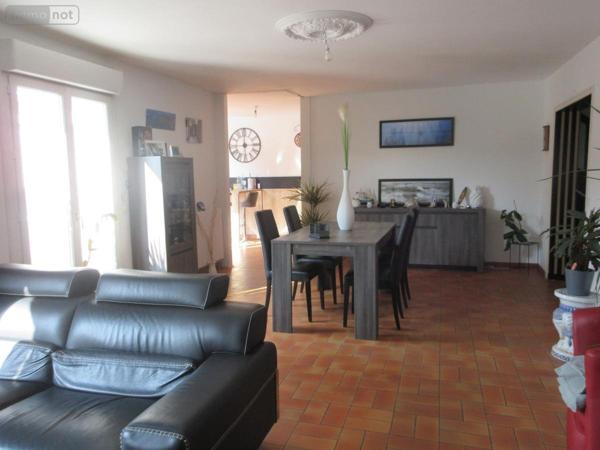 Maison à vendre à Locminé dans le Morbihan (56500), ref : 56077-848