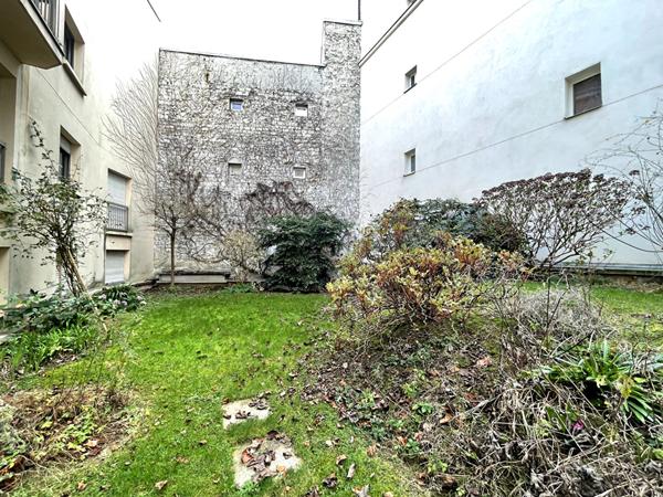 2 pièces rue Bichat à deux pas du Canal !