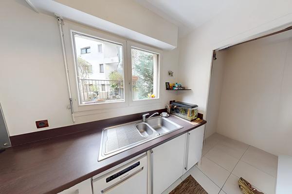 2 pièces rue Bichat à deux pas du Canal !