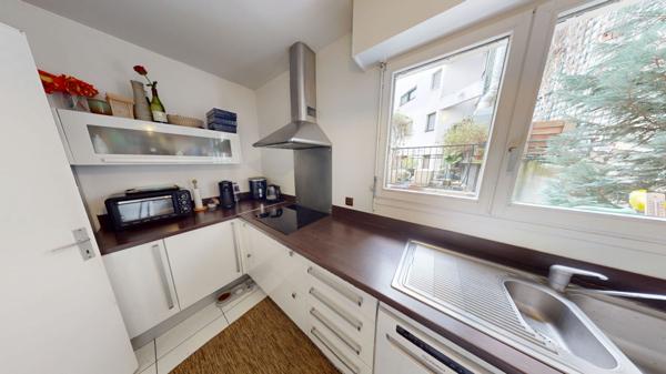 2 pièces rue Bichat à deux pas du Canal !