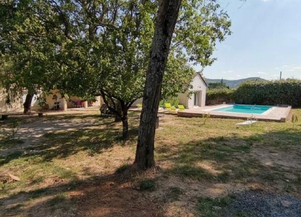 Maison à vendre    5 pièces •  Ruoms