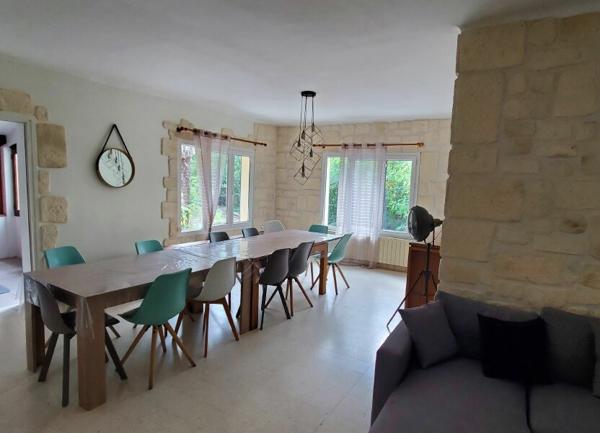 Maison à vendre    5 pièces •  Ruoms