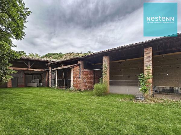 Maison d'environ 300 m² avec beaucoup de potentiel - 42130 Leigneux - 14 500 m² terrain