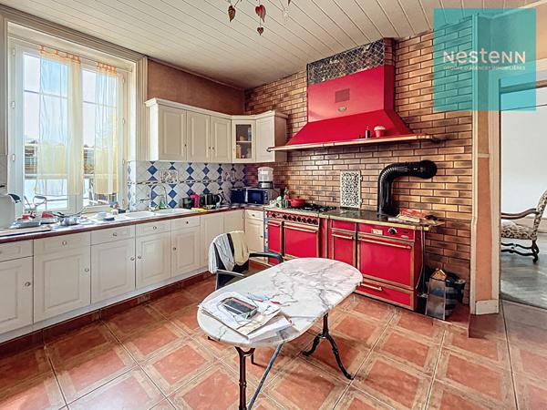 Maison d'environ 300 m² avec beaucoup de potentiel - 42130 Leigneux - 14 500 m² terrain