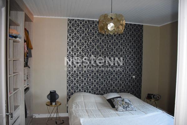 SOUS COMPROMIS, Maison de 155 m² environ avec garage, terrasse et terrain clos à Grazac