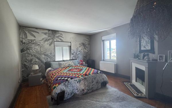 Maison à vendre    5 pièces •  Montélimar
