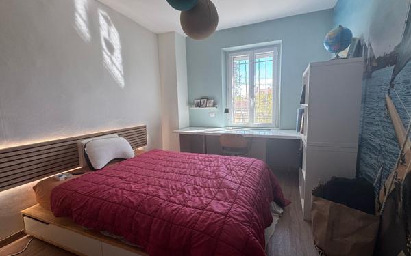 Maison à vendre    5 pièces •  Montélimar