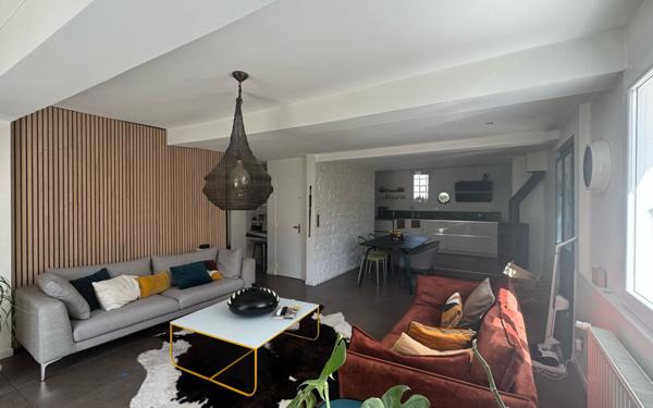 Maison à vendre    5 pièces •  Montélimar