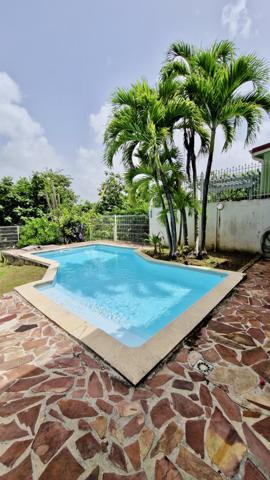 Maison avec piscine et vue sur Pointe-à-Pitre