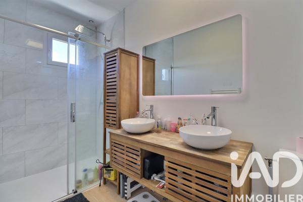 Maison à vendre 5 pièces 101 m² Villenave-d'Ornon