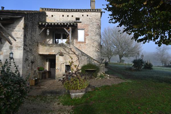 Tournon-d'Agenais (47370) Magnifique domaine avec piscine, dépendances et installations équestres – plus de 7 hectares
