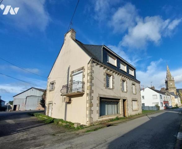 PLUMELIAU (56) Maison + Local en centre ville