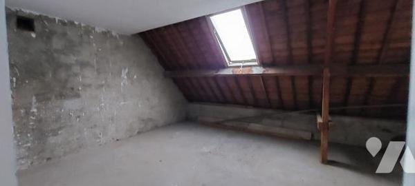 PLUMELIAU (56) Maison + Local en centre ville