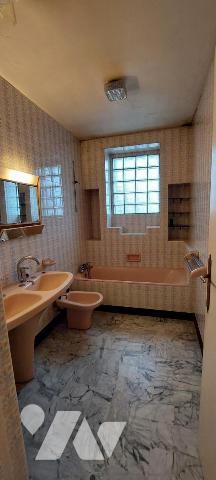 PLUMELIAU (56) Maison + Local en centre ville