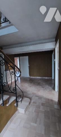 PLUMELIAU (56) Maison + Local en centre ville