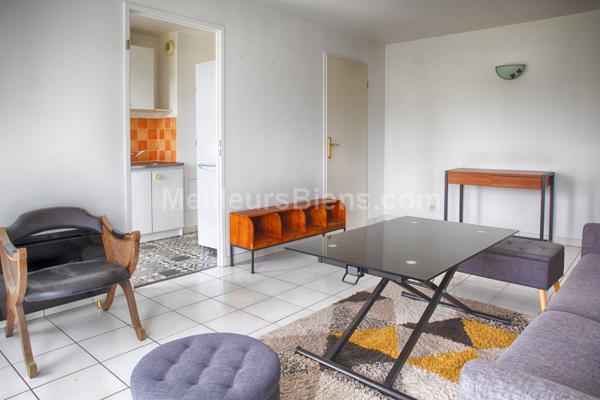 Appartement 3 pièces avec stationnement - Courdimanche limite CERGY LE HAUT