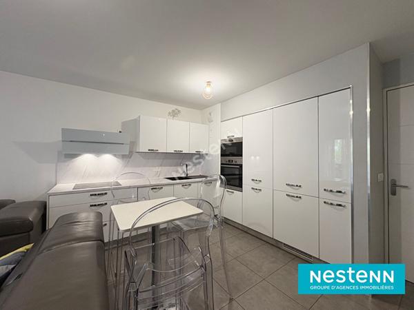 Appartement de type 4 de 85.75m² avec balcon et garage fermé situé sur le secteur de Villeurbanne La Soie.
