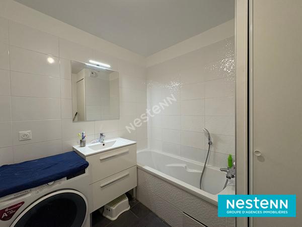 Appartement de type 4 de 85.75m² avec balcon et garage fermé situé sur le secteur de Villeurbanne La Soie.