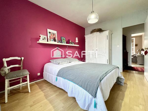 Maison plain-pied 5 chambres, grand garage, jardin clos