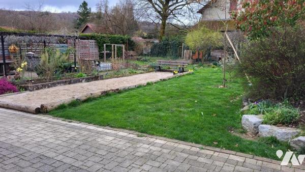 VALENTIGNEY, maison trois pièces entièrement rénovée sur 6a 63ca de terrain