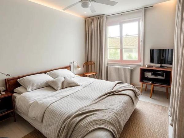 "Maison Familiale 90 m² sur 690 m² terrain env + Piscine + Garage"