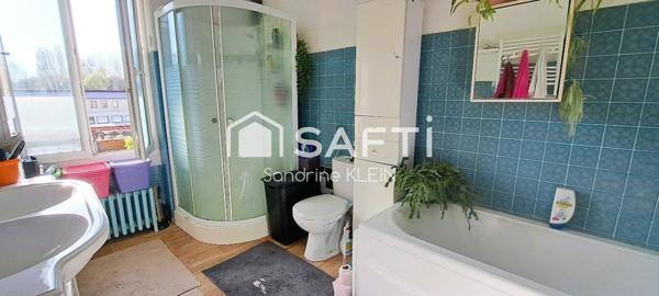 Maison de ville, 173 m², 9 pièces avec jardin, garage et dépendance