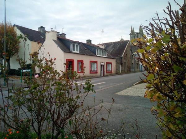 Maison à vendre 78 105 € Carhaix-Plouguer 3 p 67,5 m² DPE D
