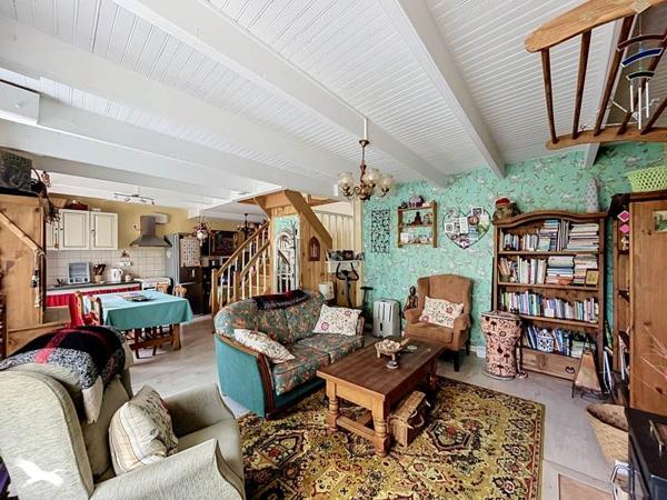 Maison à vendre 78 105 € Carhaix-Plouguer 3 p 67,5 m² DPE D