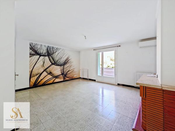 Belle maison familiale avec terrasse au cœur de Puichéric