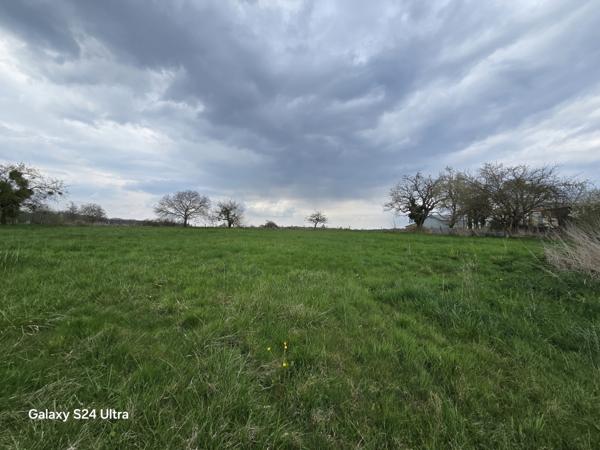 Fermette à rénover avec 4725m² de  terrain