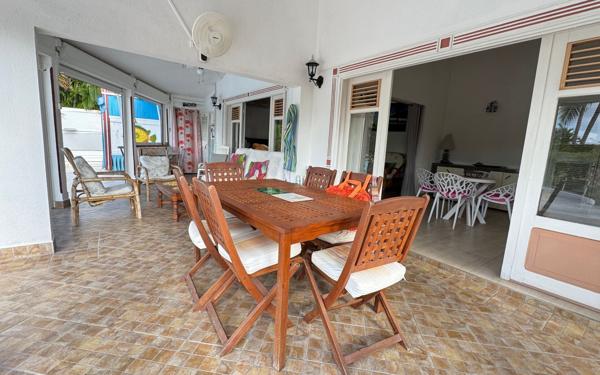 Maison à vendre    3 pièces • 65 m2 Saint-François