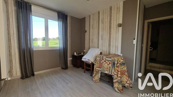 Maison à vendre 8 pièces 151 m² Fontenay-le-Comte