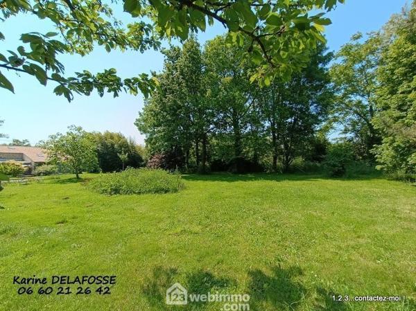 Maison de village 219 m² à Aubigny-Les Clouzeaux 85430