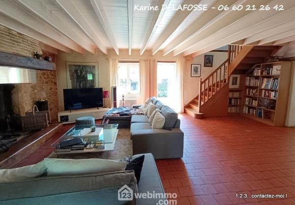 Maison de village 219 m² à Aubigny-Les Clouzeaux 85430