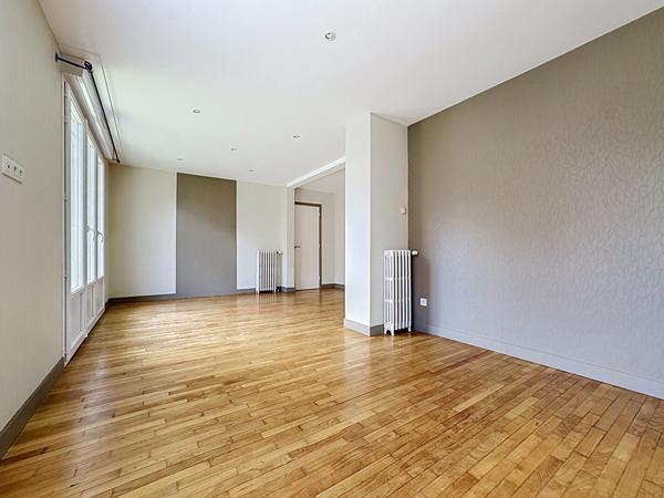 LAVAL HILARD - APPARTEMENT TYPE 3 - 65m²