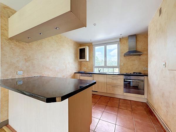 LAVAL HILARD - APPARTEMENT TYPE 3 - 65m²